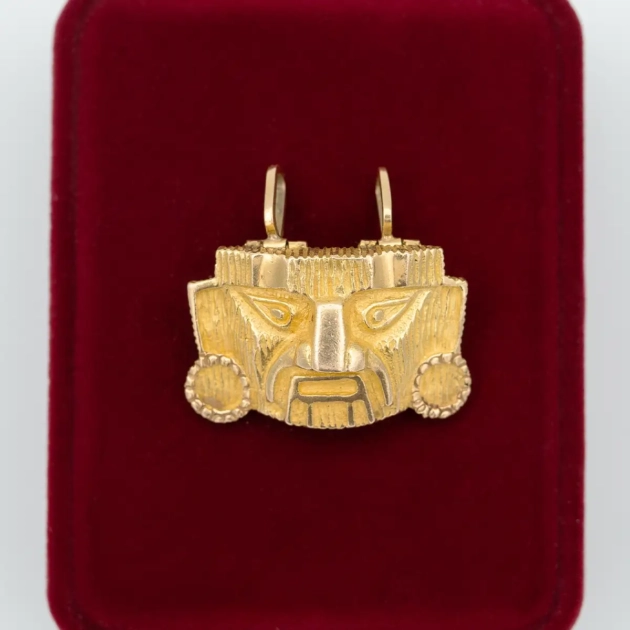 Pandant brosa, aur 18k