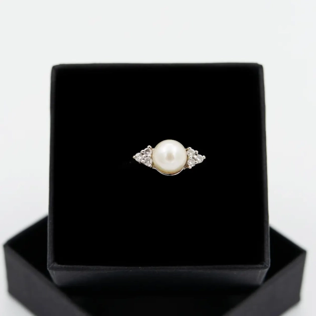 Inel vintage aur 18k, perla si diamante