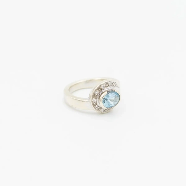Inel vintage aur 9k, diamante si acvamarine