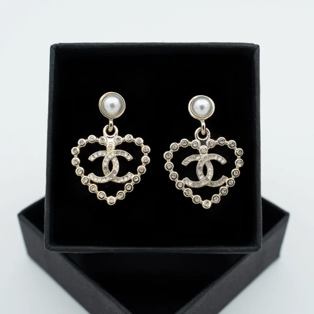 Cercei originali CHANEL, C 23 P