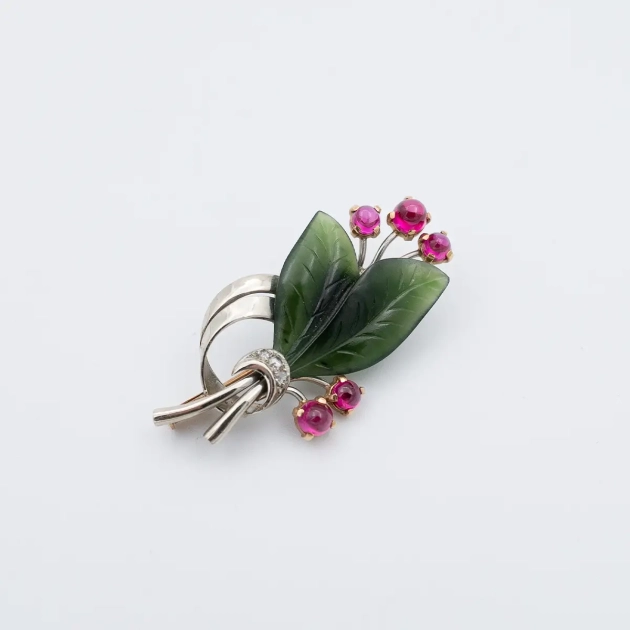 Brosa aur 14K, jad nefrit, rubine si diamante