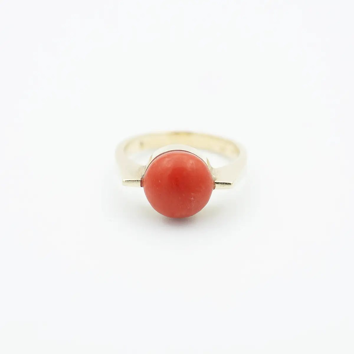 Inel vintage aur 14K si coral natural cabochon - imagine 2