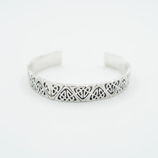 Bratara argint cu ornamente celtice