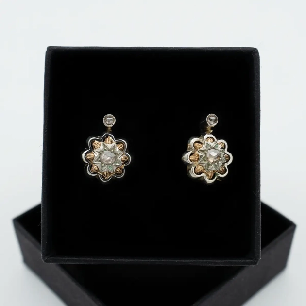 Cercei vintage aur 18K si diamante 0.6 ct
