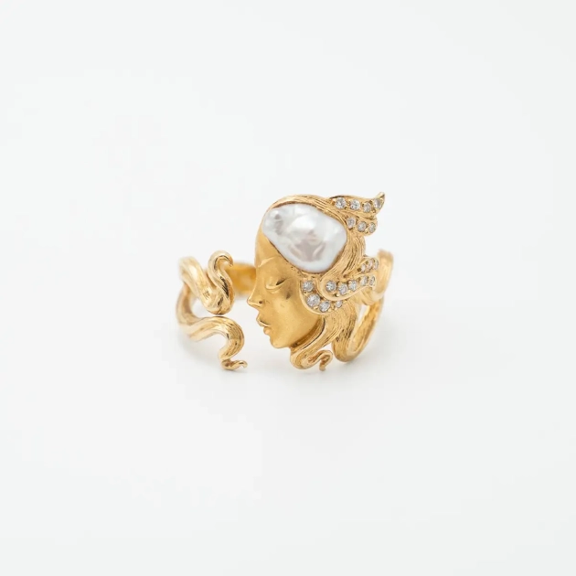 Inel original Carrera y Carrera, model Goddess, aur 18K, perla Biwa si diamante