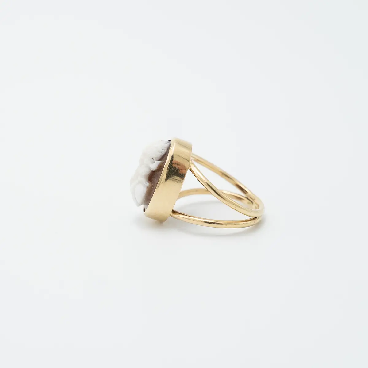 Inel vintage, aur 18K, camee sculptata in cochilie de melc marin - imagine 4