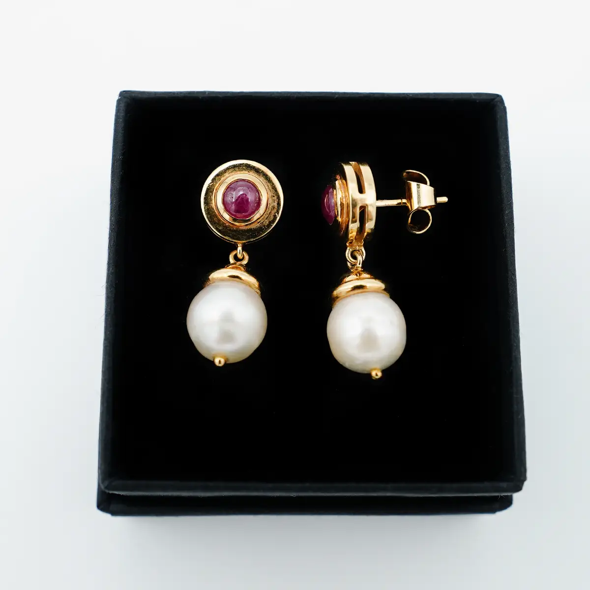 Cercei stud, aur 18K, rubine naturale si perla naturale - imagine 3