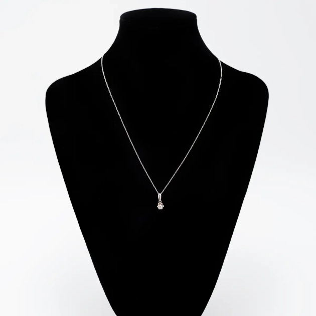 colier cu diamant soliter