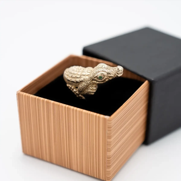 inel model crocodil